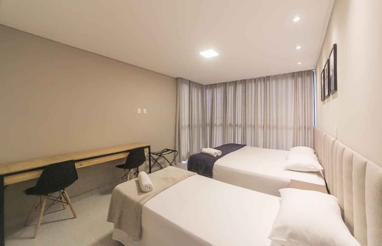 Casa Requinte, 4 Suites , Piscina II Balneário Camboriú エクステリア 写真